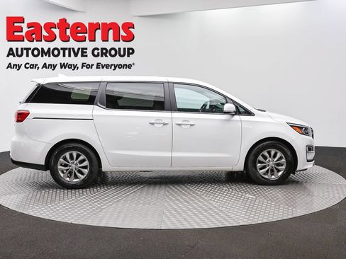 Used 2020 Kia Sedona LX FWD image 4