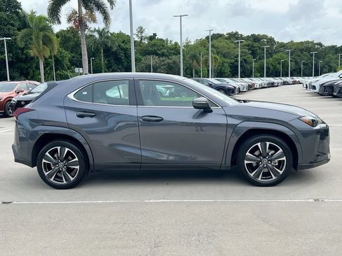 Certified 2025 Lexus UX 300h FWD w/ Accessory Package (Z2) image 8