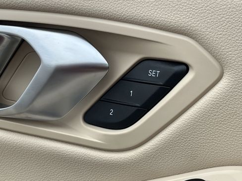 New 2026 BMW 330i Sedan w/ M Sport Package image 17