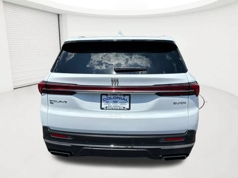 Used 2025 Buick Enclave Preferred AWD/4WD image 6