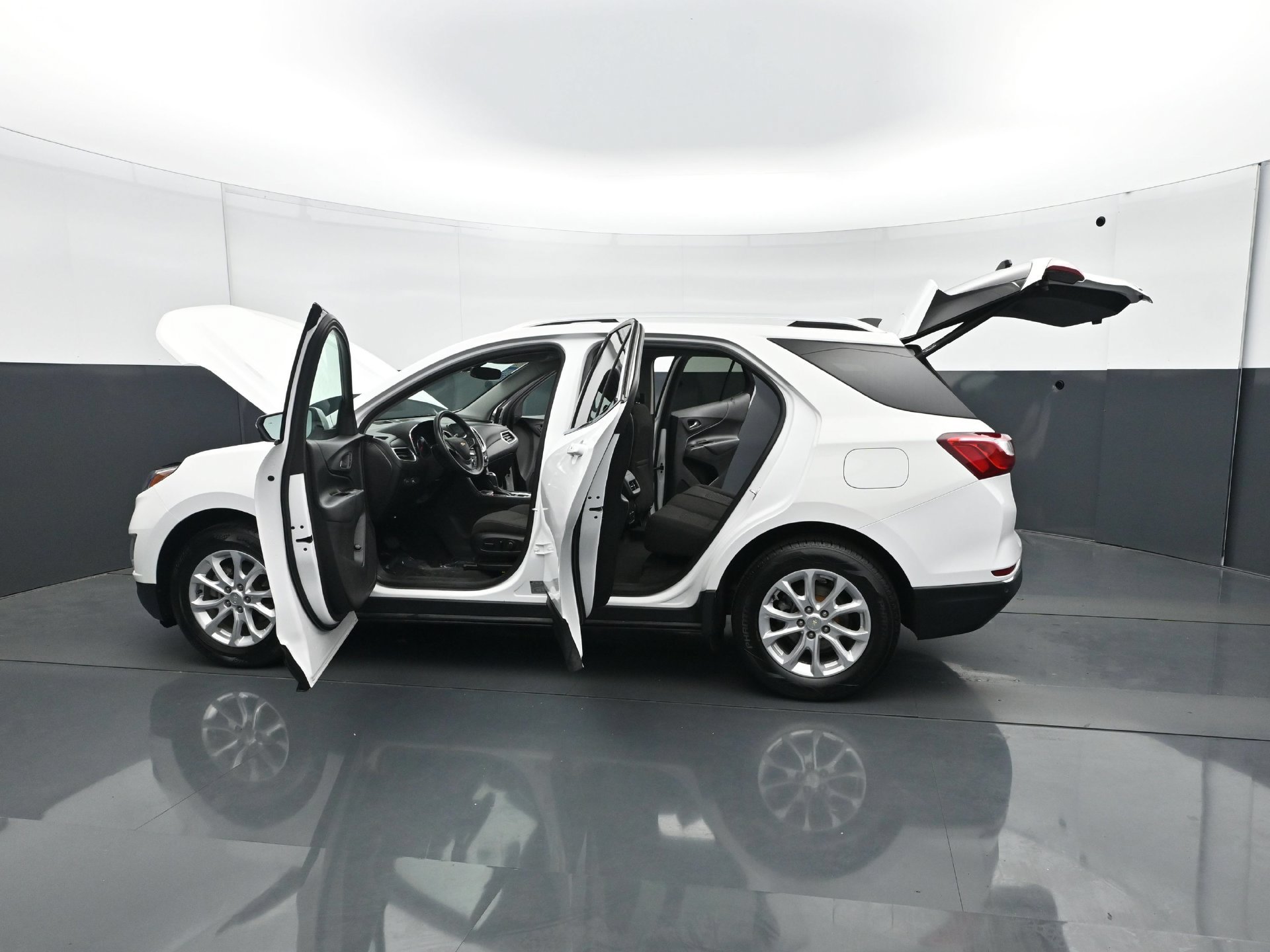 Used 2018 Chevrolet Equinox LT w/ Sun & Infotainment Package FWD image 32