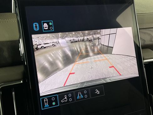 Used 2025 GMC Yukon Denali image 20