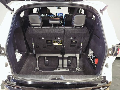 Used 2026 Toyota Sienna XSE FWD image 45