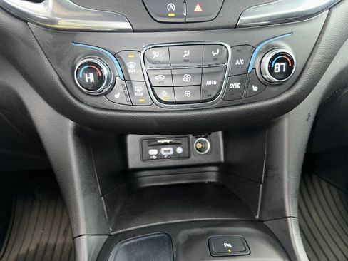 Certified 2024 Chevrolet Equinox LT image 14