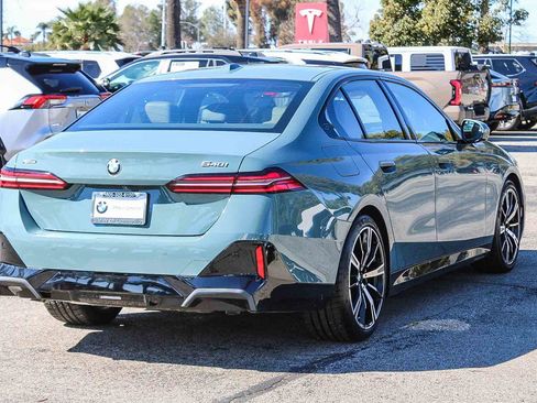 Used 2024 BMW 540i xDrive w/ Premium Package image 6