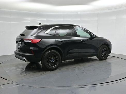 Certified 2022 Ford Escape SE image 25