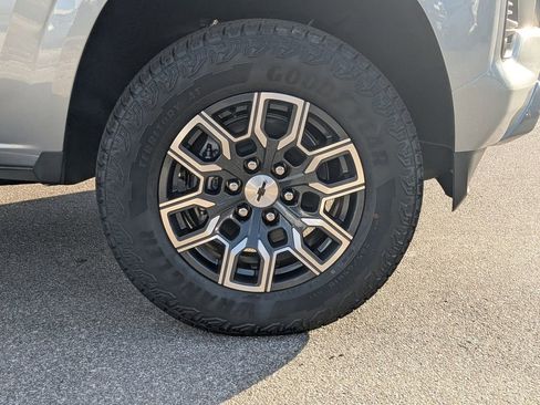 New 2026 Chevrolet Colorado Z71 image 10