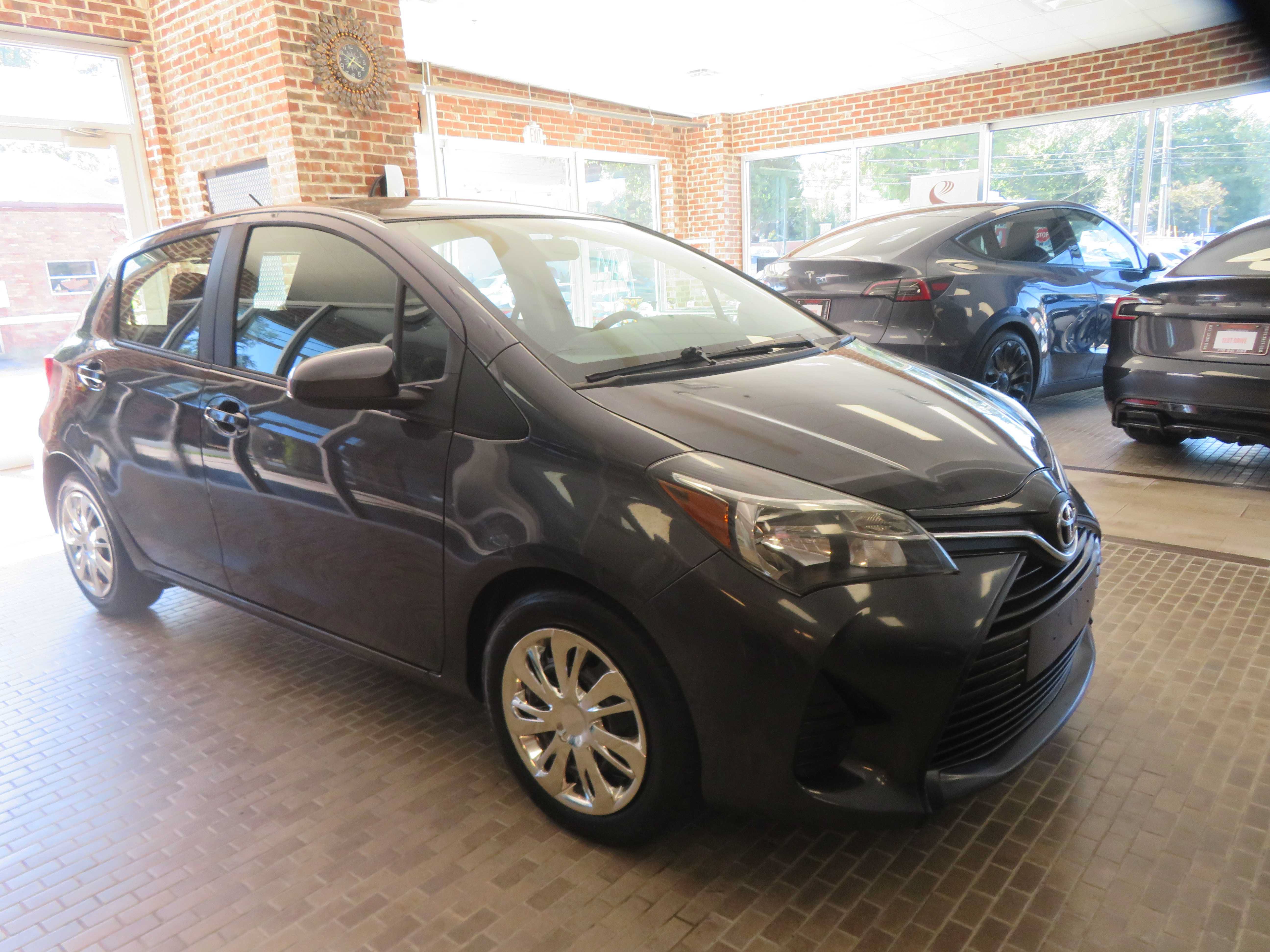 Used 2015 Toyota Yaris L FWD image 52
