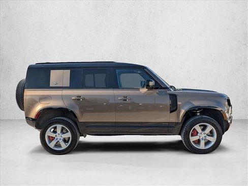 Certified 2024 Land Rover Defender 110 X image 4