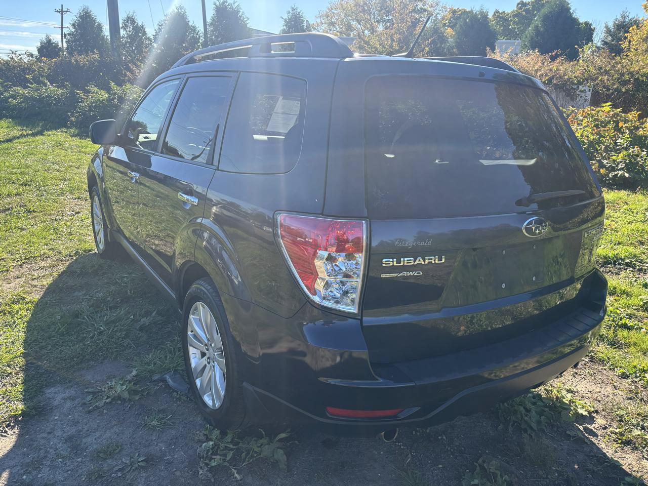 Used 2012 Subaru Forester 2.5X Limited AWD/4WD image 7