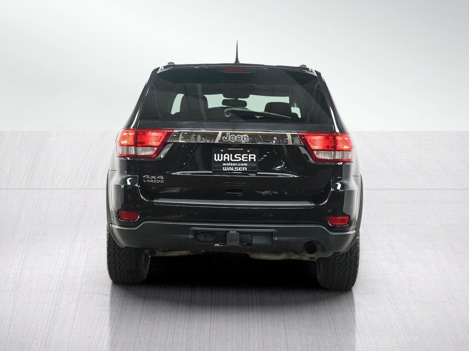 Used 2013 Jeep Grand Cherokee Laredo AWD/4WD image 4