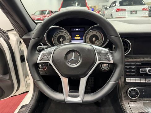 Used 2014 Mercedes-Benz SLK 250 image 31