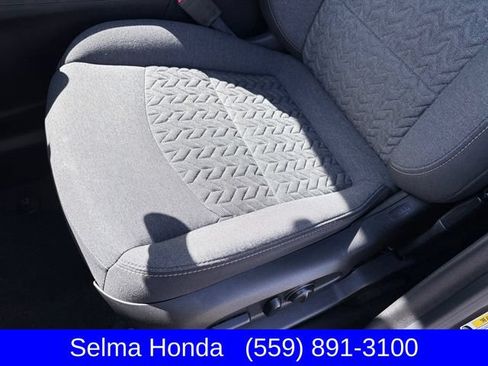 Used 2022 Chevrolet Equinox LT FWD image 10