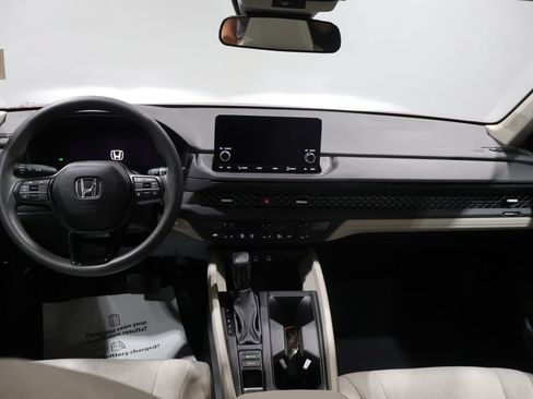 Used 2024 Honda Accord EX image 17