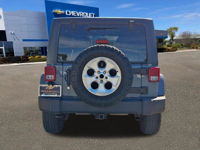 Used 2014 Jeep Wrangler Unlimited Sahara w/ Connectivity Group AWD/4WD image 25