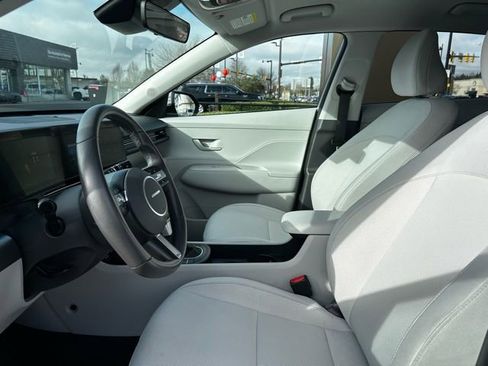 Certified 2025 Hyundai Kona SEL image 14