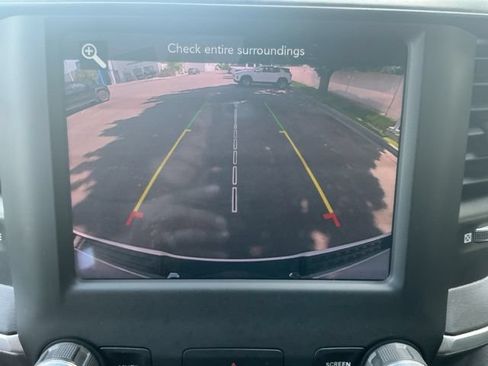 Used 2020 RAM 1500 Big Horn AWD/4WD image 17
