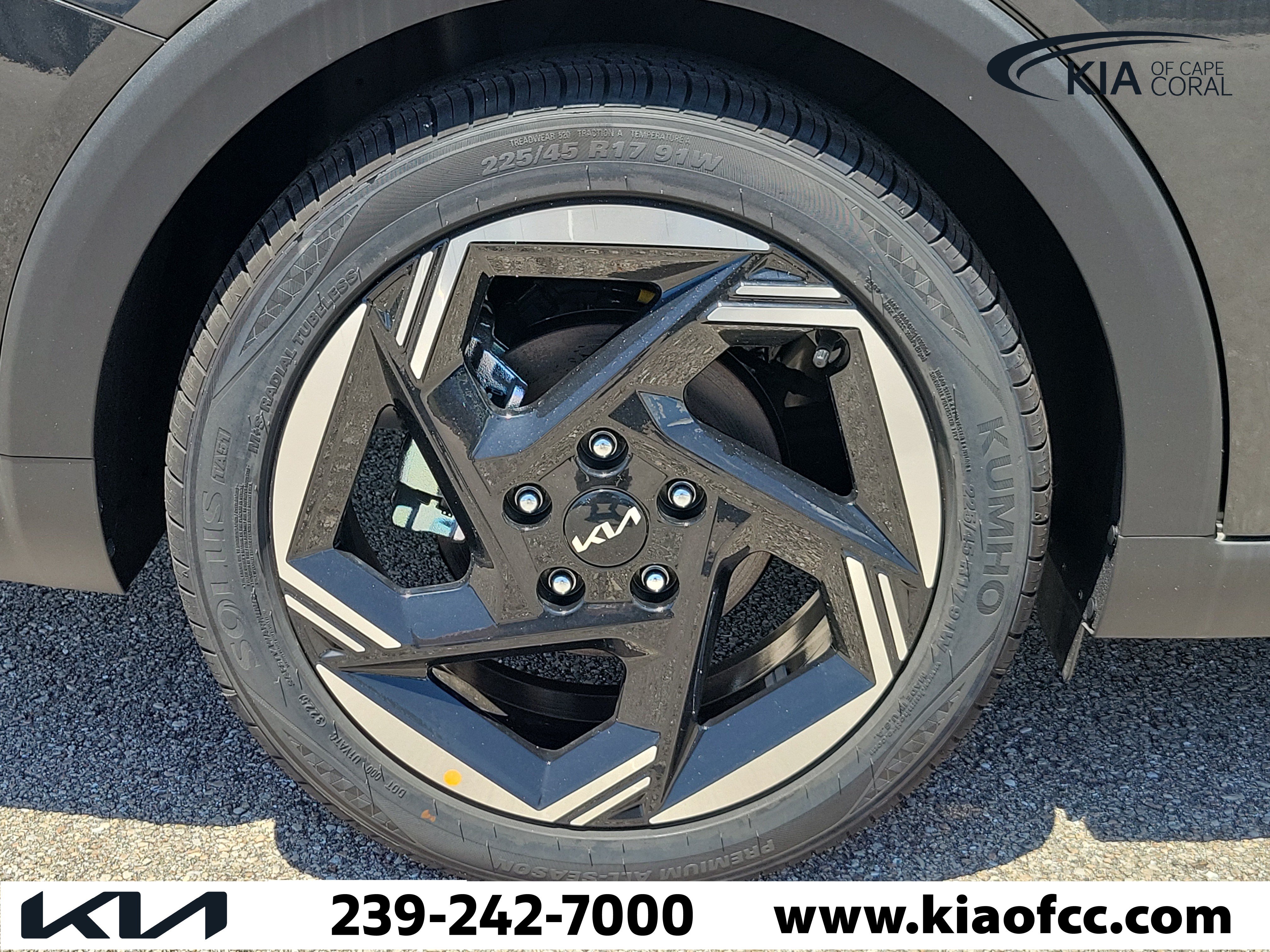 New 2025 Kia K4 EX FWD image 9