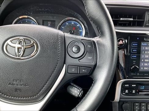 Used 2019 Toyota Corolla XSE FWD image 11