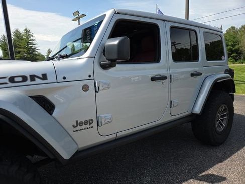 Used 2024 Jeep Wrangler Unlimited Rubicon 392 AWD/4WD image 40