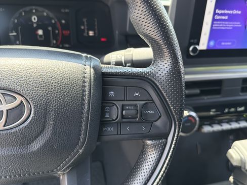 Used 2024 Toyota Tacoma SR5 AWD/4WD image 18