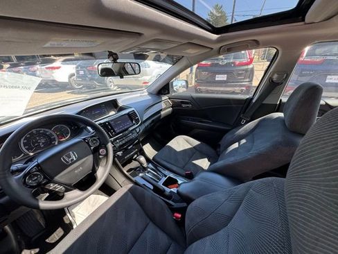 Used 2016 Honda Accord EX image 24