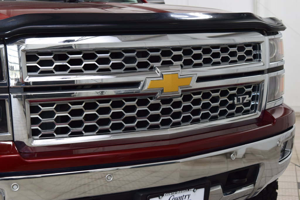 Used 2015 Chevrolet Silverado 1500 LTZ w/ LTZ Plus Package AWD/4WD image 9