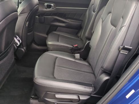 Used 2022 Kia Sorento SX AWD/4WD image 19