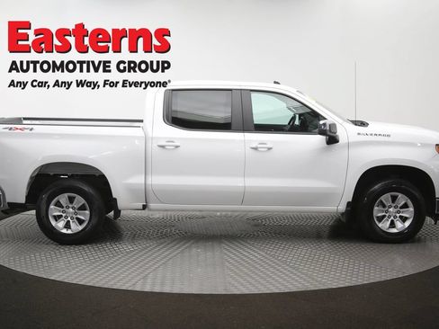 Used 2025 Chevrolet Silverado 1500 LT AWD/4WD image 46
