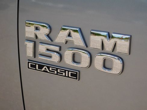 Used 2023 RAM 1500 Classic SLT w/ Trailer & Traction Group RWD image 9