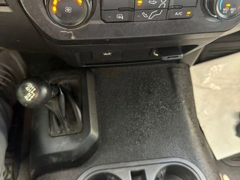 Used 2019 Ford F550 4x4 Regular Cab Super Duty image 12
