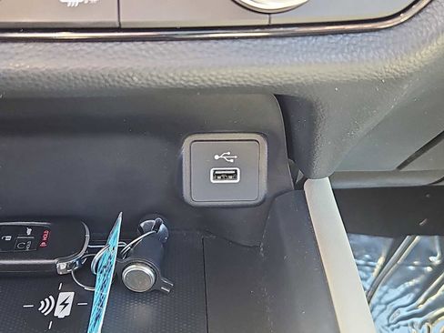 Used 2024 Honda HR-V EX-L image 17