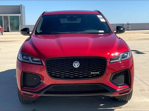 Used 2024 Jaguar F-PACE R-Dynamic S image 3