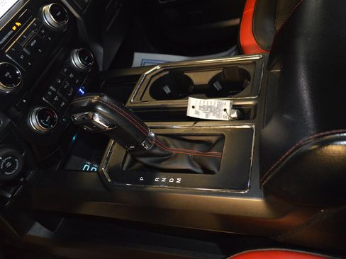 Used 2018 Ford F150 Lariat w/ Equipment Group 502A Luxury image 20