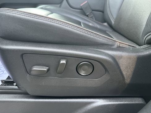 Certified 2024 Chevrolet Suburban High Country w/ Premium Package image 12