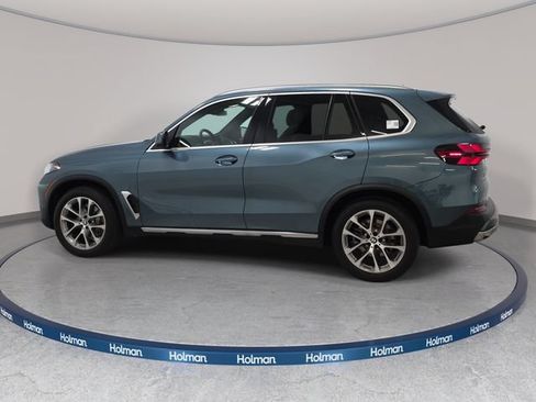 Certified 2024 BMW X5 xDrive40i w/ Premium Package AWD/4WD image 8