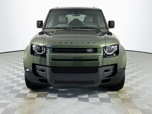 Used 2026 Land Rover Defender 110 X-Dynamic SE AWD/4WD image 2