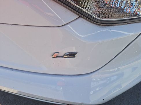 Used 2021 Toyota Corolla LE image 12