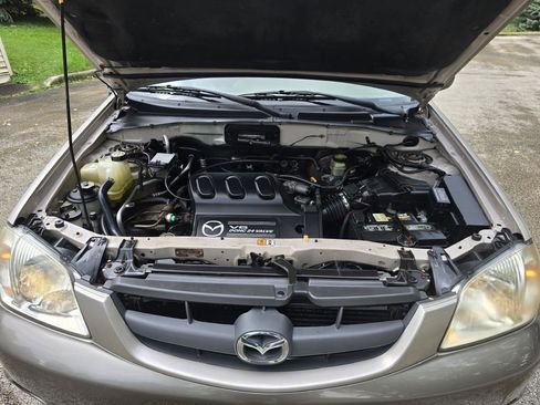 Used 2002 MAZDA Tribute LX image 9