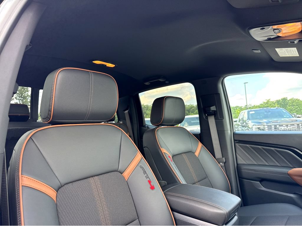 New 2026 GMC Canyon AT4 AWD/4WD image 5
