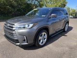 Used 2019 Toyota Highlander Limited image 3