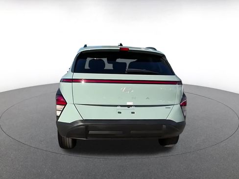 Used 2025 Hyundai Kona SEL image 12