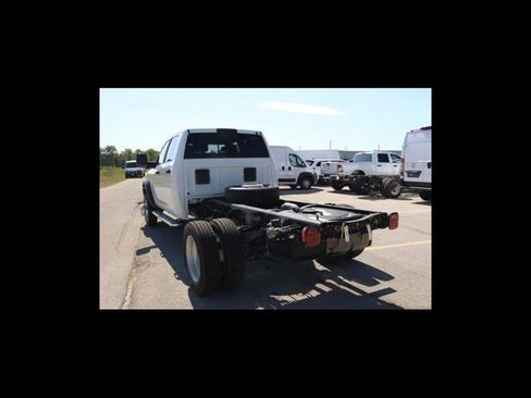 Used 2024 RAM 5500 SLT w/ Quick Order Package 27G SLT image 10