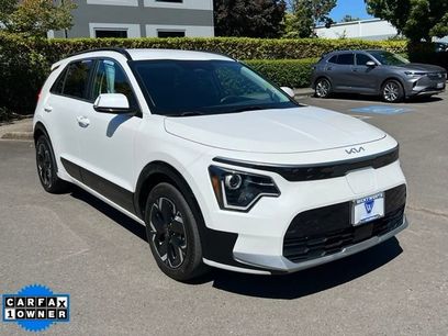 Used 2023 Kia Niro Wind w/ Wind Preserve Package