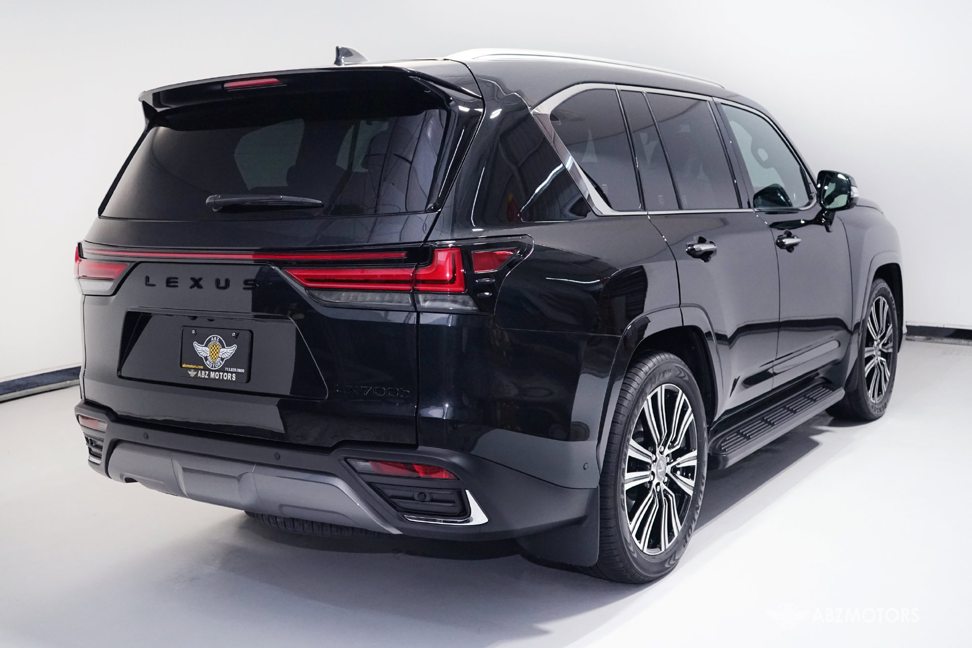 Used 2026 Lexus LX 700h Luxury AWD/4WD image 6