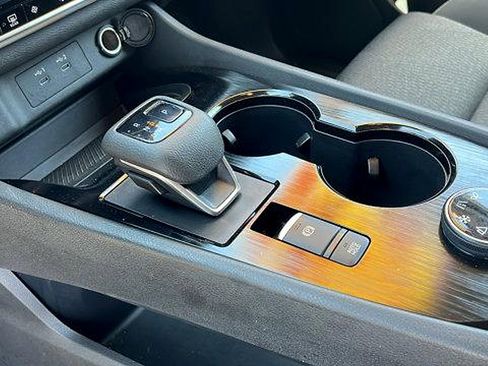 Used 2024 Nissan Rogue SV image 20