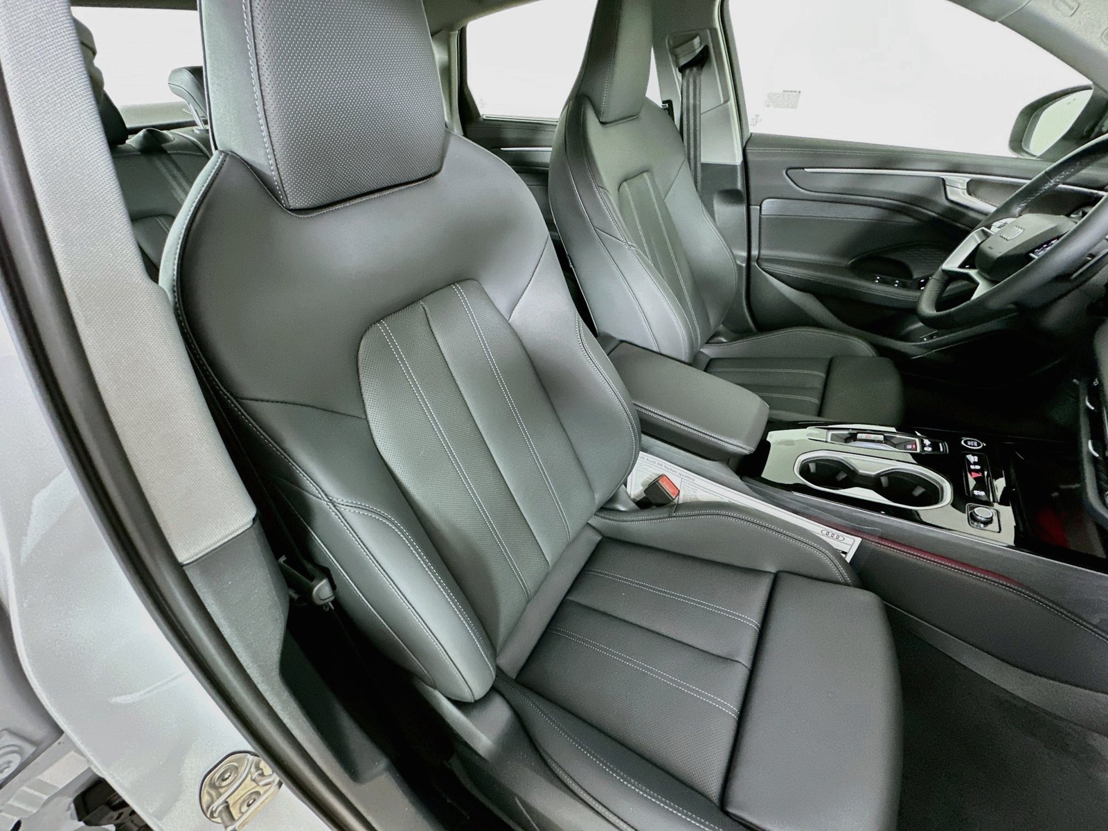 New 2026 Audi A6 Premium Plus AWD/4WD image 45