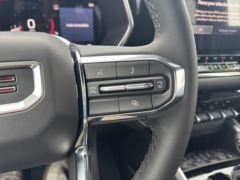 New 2025 GMC Canyon Elevation w/ Convenience Package image 19