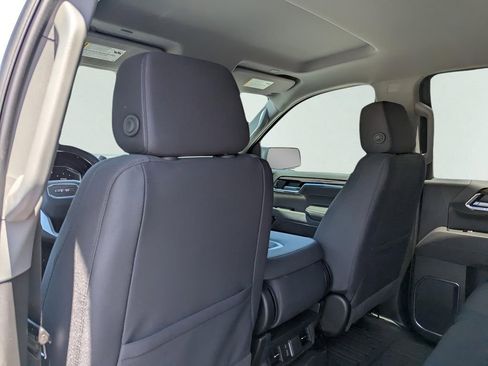 New 2025 GMC Sierra 1500 Elevation image 14