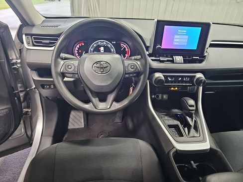 Used 2023 Toyota RAV4 LE FWD image 15